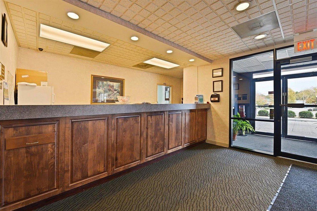 Quality Inn & Suites Айкън Интериор снимка