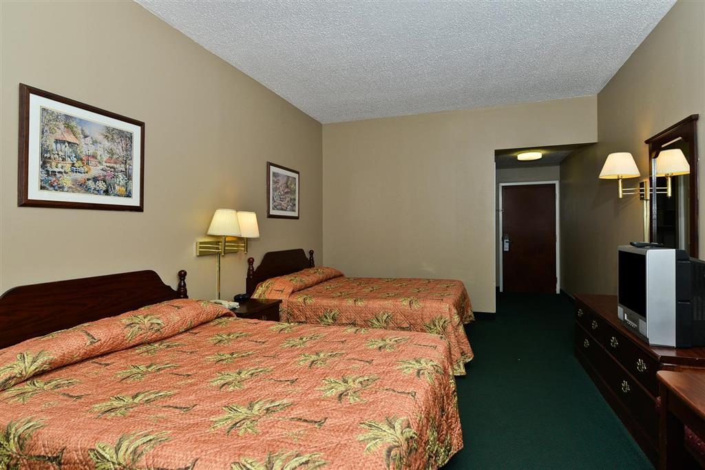 Quality Inn & Suites Айкън Стая снимка
