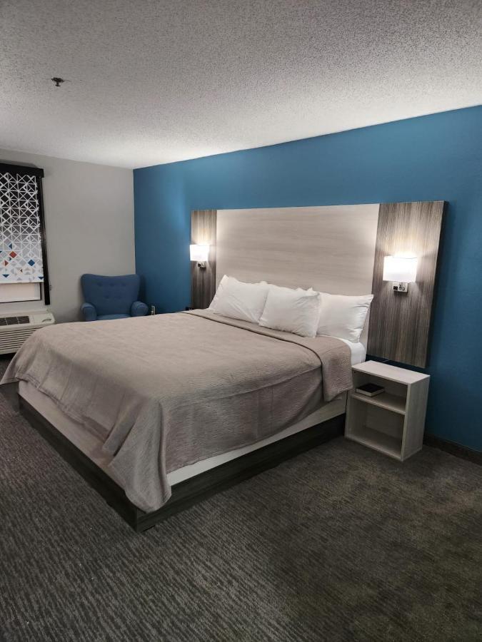 Quality Inn & Suites Айкън Екстериор снимка